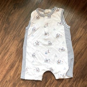 Kissy Kissy playful dog in a sailboat size 0-3 months! ⭐️